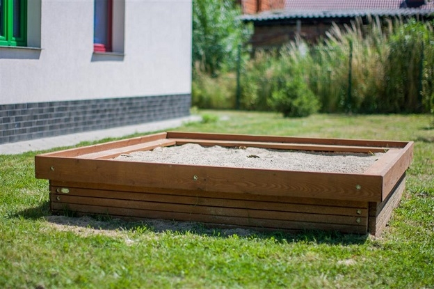 Lars Laj Çocuk Oyun Parkları, Salıncaklar