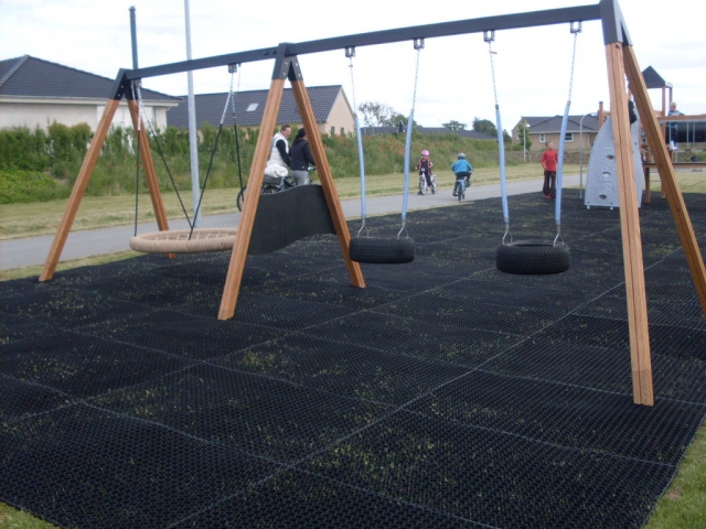 Lars Laj Güvenli yüzeyler, Kauçuk paspaslar