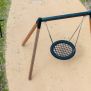 Single Swing (BNS 90cm) ahşap ve metal malzemeden yapılmış yuvarlak örgü oturaklı çocuk salıncağı.