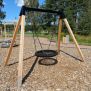 Single Swing (BNS 90cm) ahşap ve metal malzemeden yapılmış yuvarlak çocuk salıncağı.